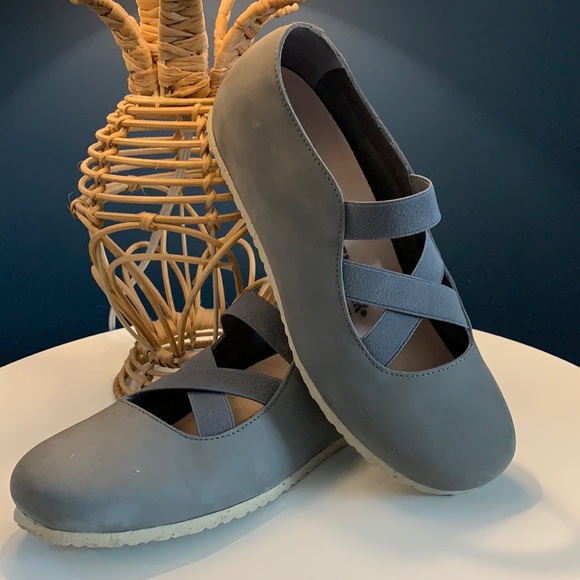 Birkenstock Shoes - BIRKENSTOCK size 41 (Women’s 10) Santa Ana